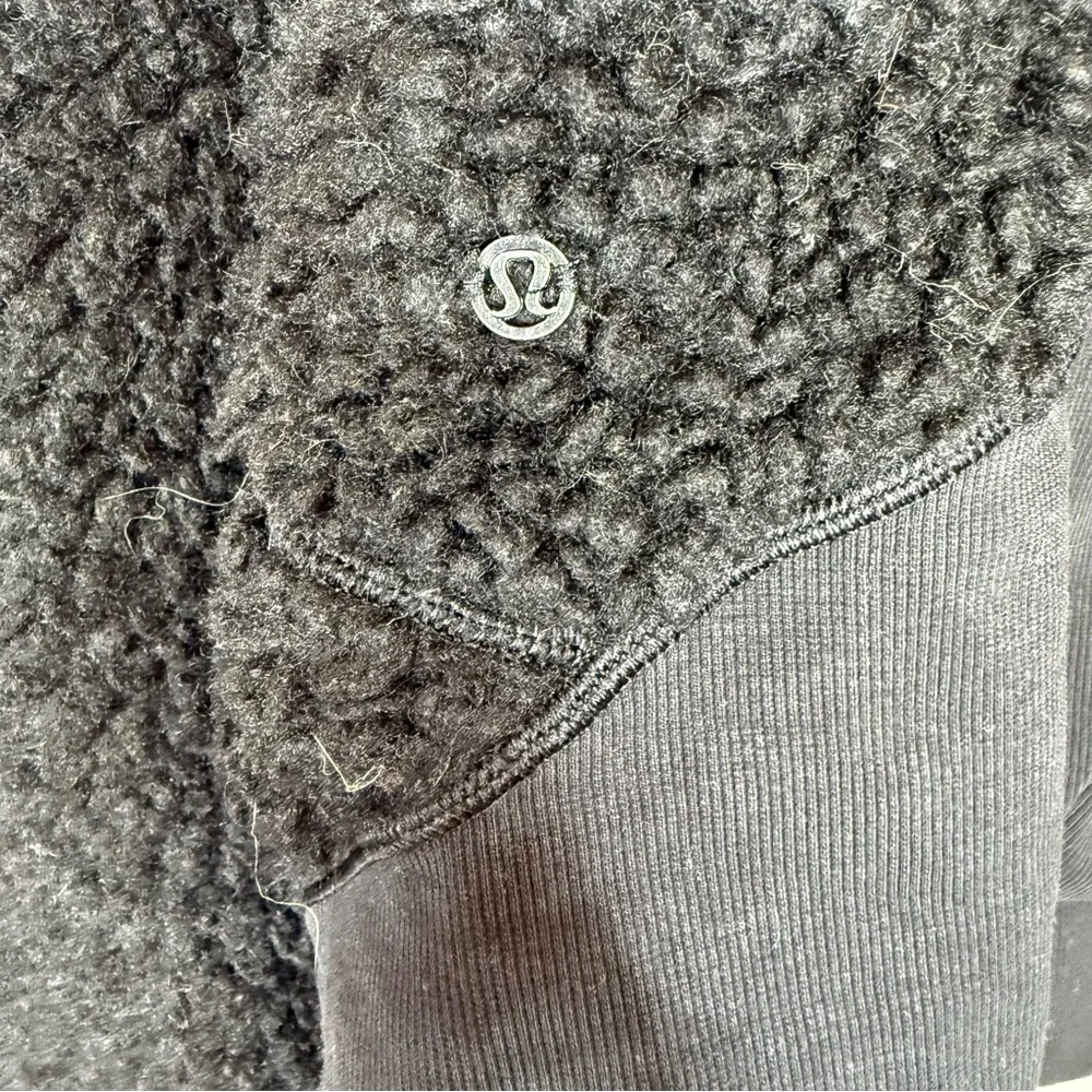 Lululemon black sherpa scuba size‎ M/L